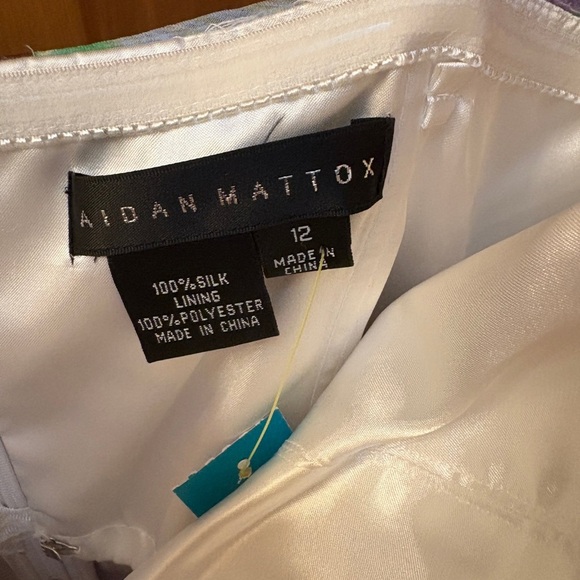 Aidan Mattox Purple Flowers Watercolor Dress Size 12 100% Silk - Picture 4 of 4